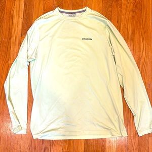 Patagonia Men’s Medium Long Sleeve Lime Green Dri Fit Shirt